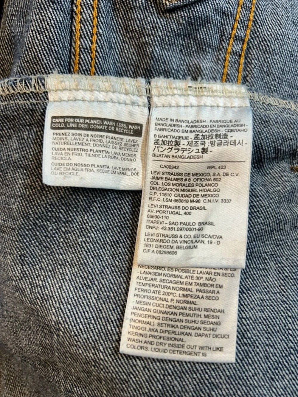Levi's Indigo Blue Denim Original Jean Jacket - Picture 5 of 12